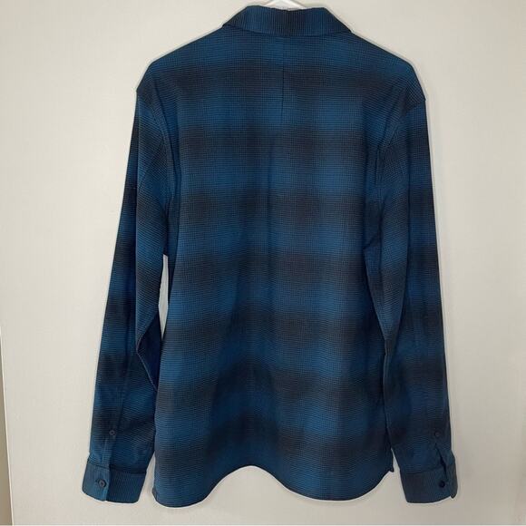 Lululemon Men’s Masons Peak Flannel Button Down Shirt in Blue and Black Size L - Picture 5 of 8